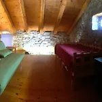 Villalas - Traditional Stone House In Of Mani ヴィラ