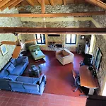 Villalas - Traditional Stone House In Of Mani