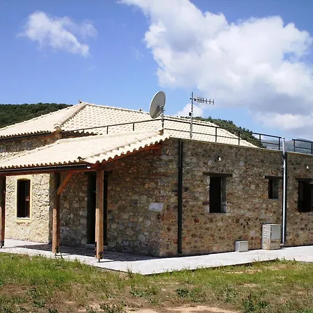 Villalas - Traditional Stone House In Of Mani