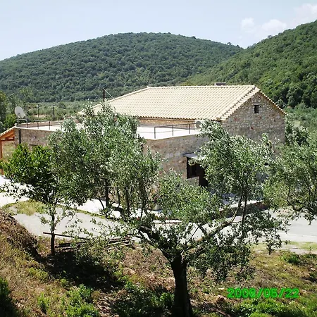Villalas - Traditional Stone House In Of Mani ヴィラ バティ